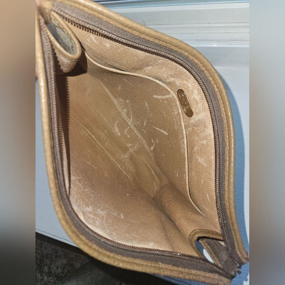 SOLD Gucci Interlocking GG Pouch/Clutch/Cosmetic Bag - Picture 7 of 16